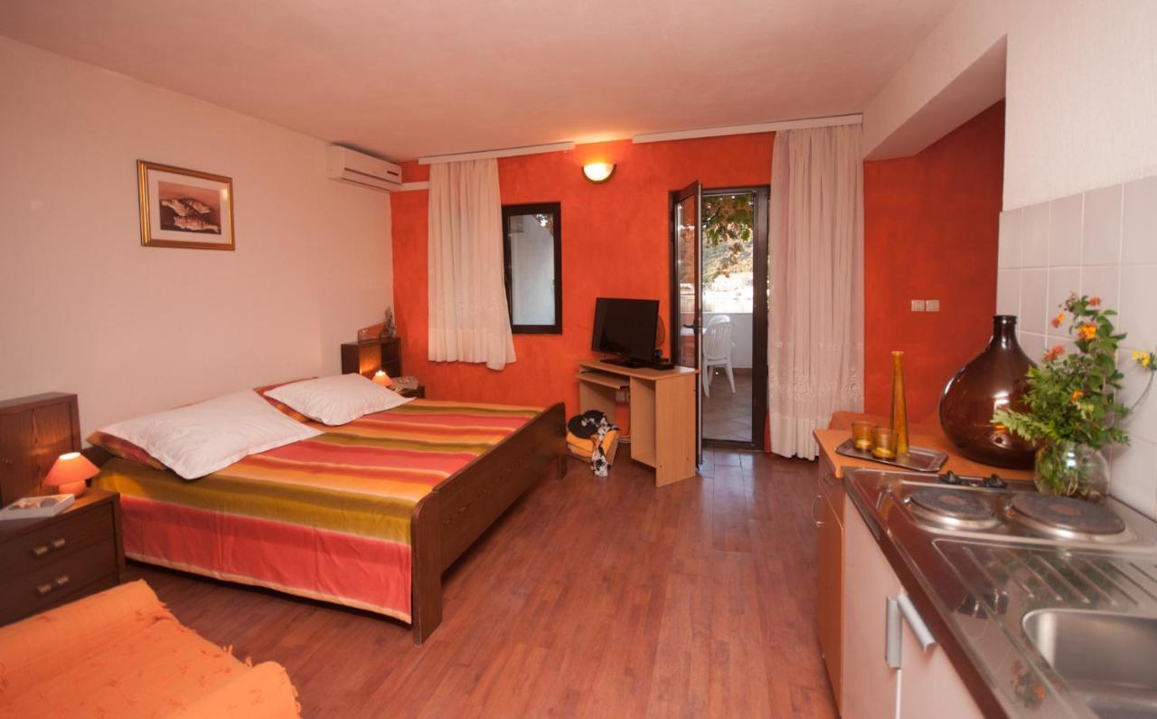 Apartmani Jagoda Λάστοβο Εξωτερικό φωτογραφία