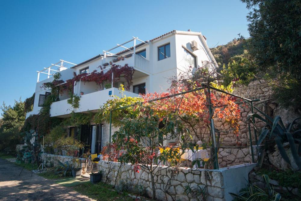 Apartmani Jagoda Λάστοβο Εξωτερικό φωτογραφία